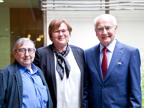 Guido A. Zäch (rechts) anlässlich des 50 Jahr-Jubiläums des SPZ Basel/REHAB Basel mit seinen beiden Nachfolgern Mark Mäder und Margret Hund-Georgiadis.