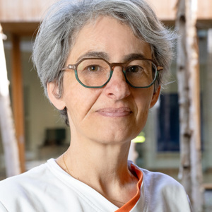 Isabelle Debecker (Wissenschaftliche Mitarbeiterin, SwiSCI-Studie / REACT-Studie)